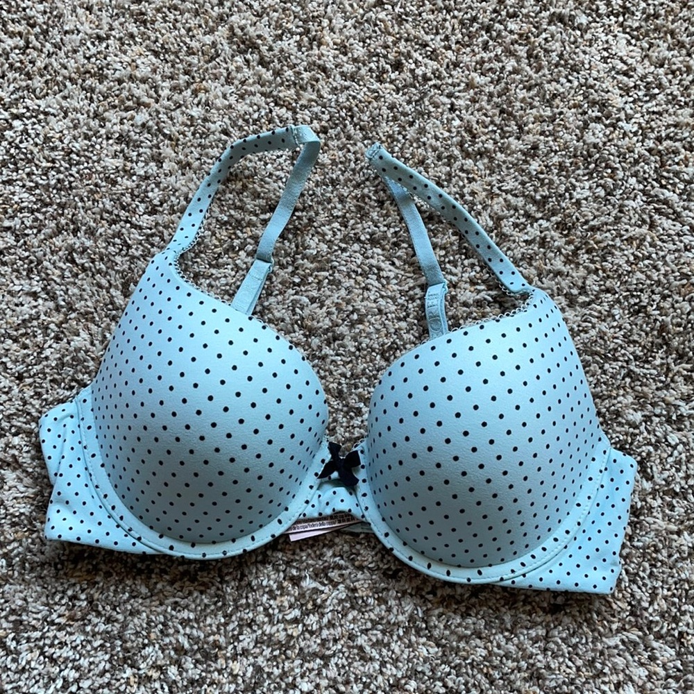 Victoria’s Secret Body by Victoria bra 34C